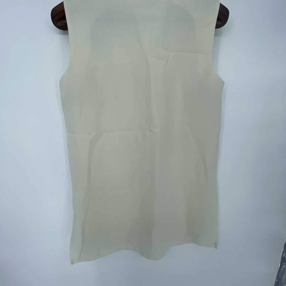 Chaus Cream Button-Back Sleeveless Blouse - Picture 6 of 6